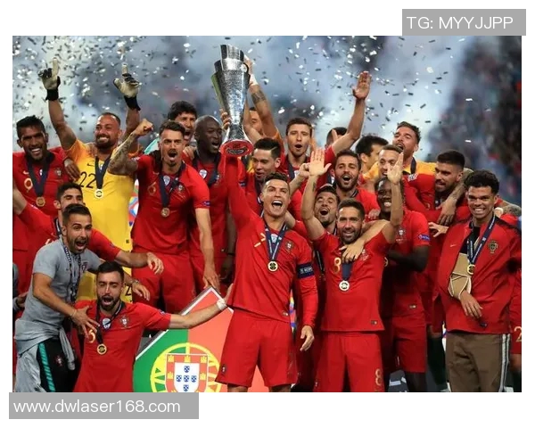 葡萄牙足球退役明星们的辉煌历程与传奇故事回顾 葡萄牙足球退役明星们的辉煌历程与传奇故事回顾