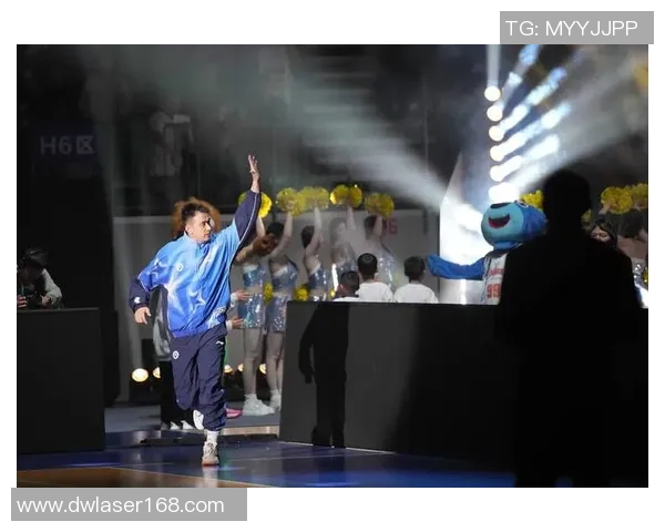 王俊凯全明星篮球赛精彩瞬间尽显青春活力与运动魅力