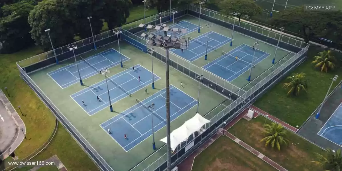 「球星同款、限量周边,做朋友圈最靓的体育潮人!👕点击抢购,手慢无!」